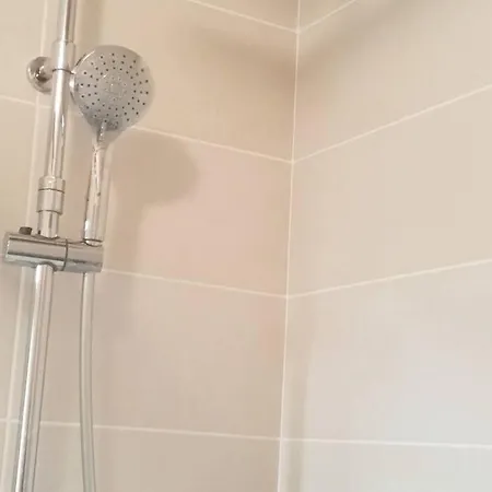 Zen Sud A Pied Pin Rolland Sablettes *