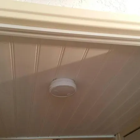 Zen Sud A Pied Pin Rolland Sablettes * Saint-Elme